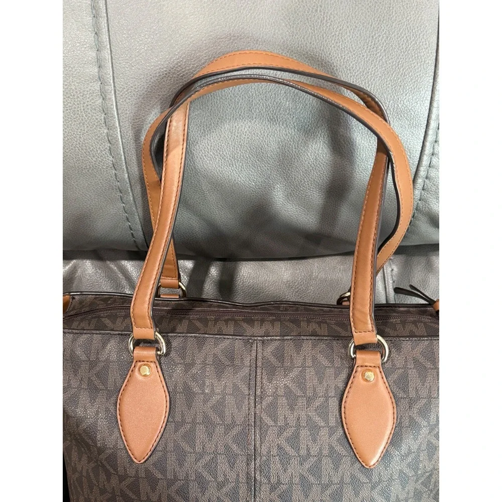 Michael Kors Signature PVC‎ Leather Tote Bag Brown Tan Shoulder Bag